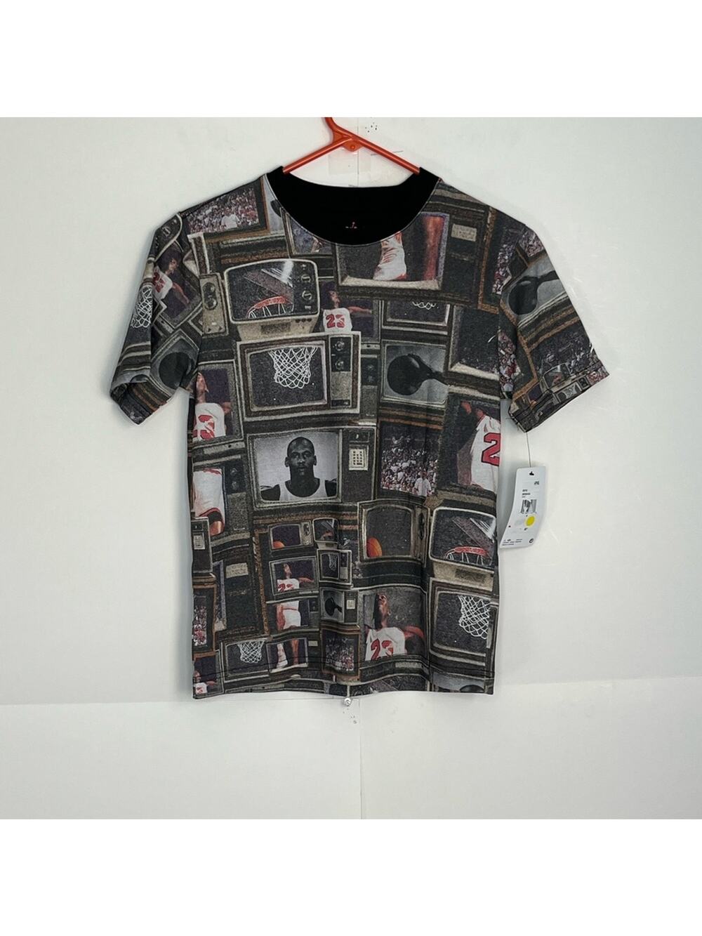Jordan Boys Short Sleeve T Shirt Size Small